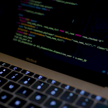 Laravel, why do programmers love it